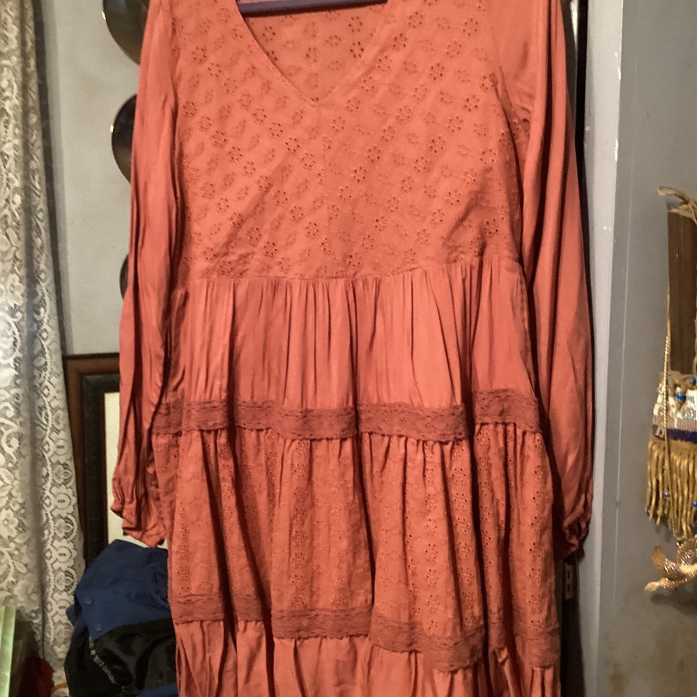 Easel size large large dress